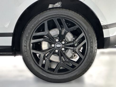 Used 2021 Land Rover Range Rover Evoque SE image 11