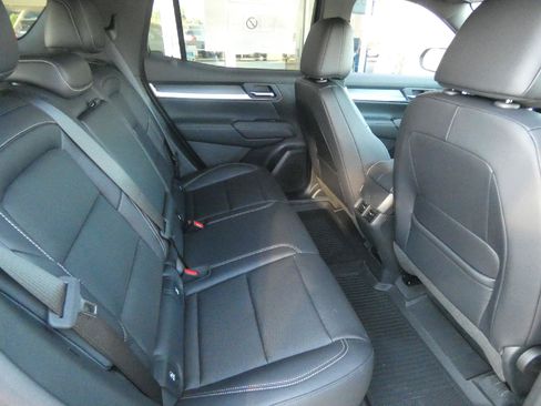 New 2027 GMC Terrain Elevation w/ Elevation Premium Package AWD/4WD image 16