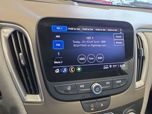 Used 2022 Chevrolet Malibu LS FWD image 26
