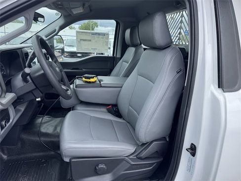 New 2025 Ford F550 4x4 Regular Cab Super Duty image 20