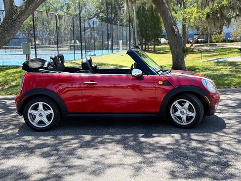 Used 2010 MINI Cooper Convertible image 6