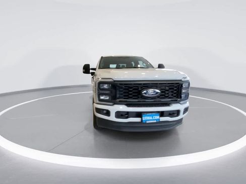 Used 2024 Ford F250 XL w/ STX Appearance Package AWD/4WD image 3