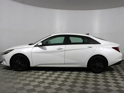 Used 2021 Hyundai Elantra SEL FWD image 25