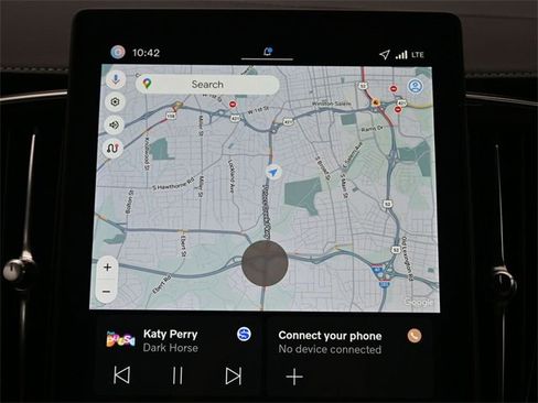 New 2026 Volvo XC90 B6 Plus w/ Protection Package Premier image 15