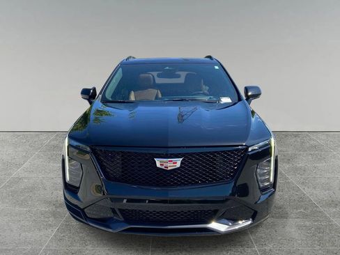 Certified 2024 Cadillac XT4 Sport AWD/4WD image 9