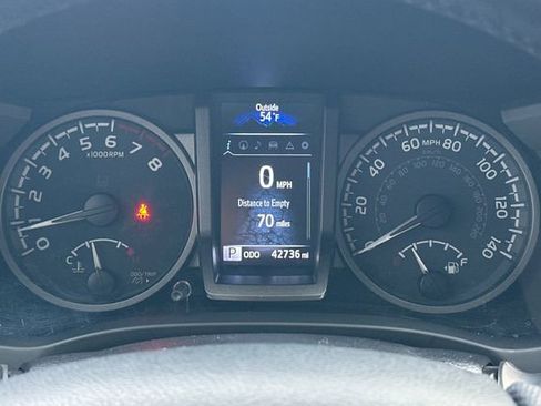 Certified 2023 Toyota Tacoma TRD Off-Road w/ Technology Package image 30