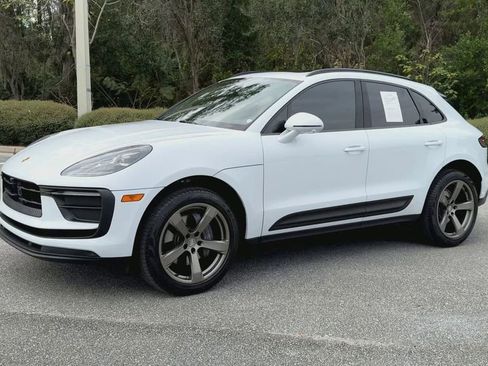 Used 2023 Porsche Macan image 4