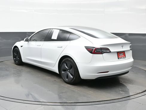 Used 2018 Tesla Model 3 Long Range image 4