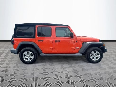 Used 2018 Jeep Wrangler Unlimited Sport S AWD/4WD image 5