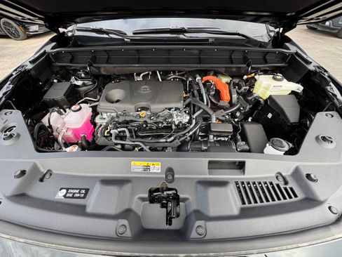 New 2026 Toyota Highlander Platinum AWD/4WD image 33