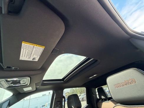 Used 2024 Chevrolet Silverado 1500 High Country w/ Technology Package image 20