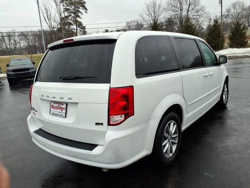 Used 2016 Dodge Grand Caravan SE FWD image 5