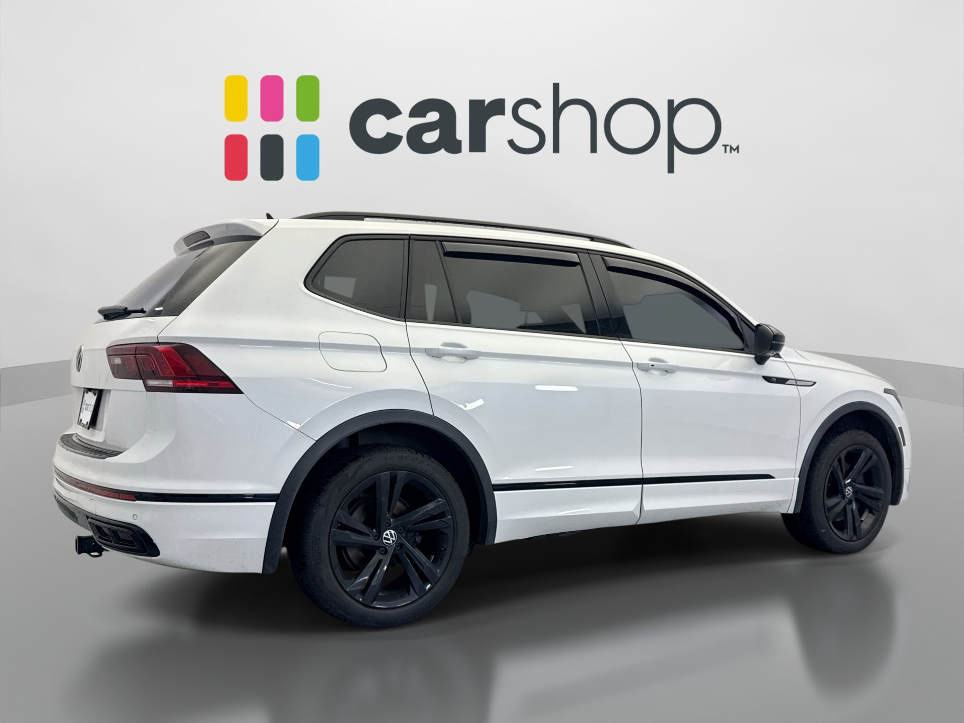 Used 2024 Volkswagen Tiguan SE R-Line AWD/4WD image 5