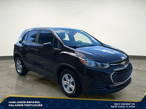 Used 2020 Chevrolet Trax LS w/ Tint and Cruise Package FWD image 8