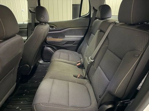 Used 2023 GMC Acadia SLE w/ Driver Convenience Package image 18