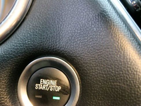 Used 2016 Chevrolet Malibu LT FWD image 23