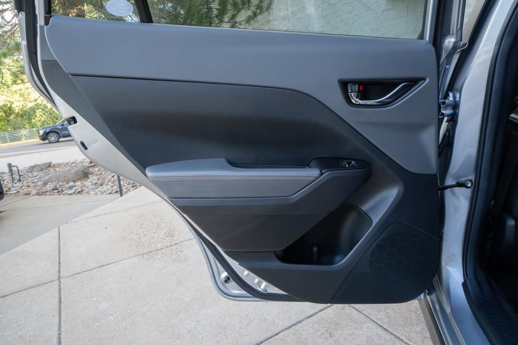 Certified 2025 Subaru Crosstrek 2.5i Limited w/ Crosstrek Mirror Package AWD/4WD image 15