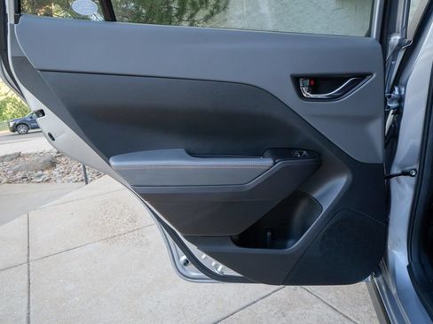 Certified 2025 Subaru Crosstrek 2.5i Limited w/ Crosstrek Mirror Package AWD/4WD image 15