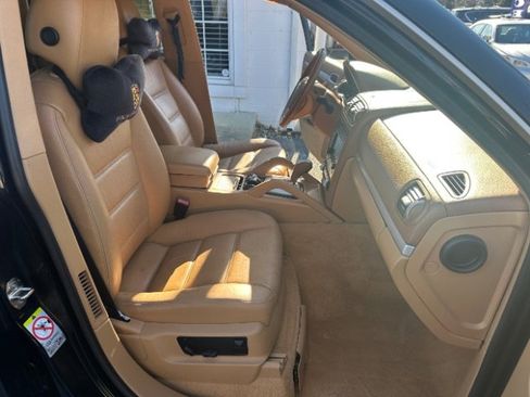 Used 2009 Porsche Cayenne image 36