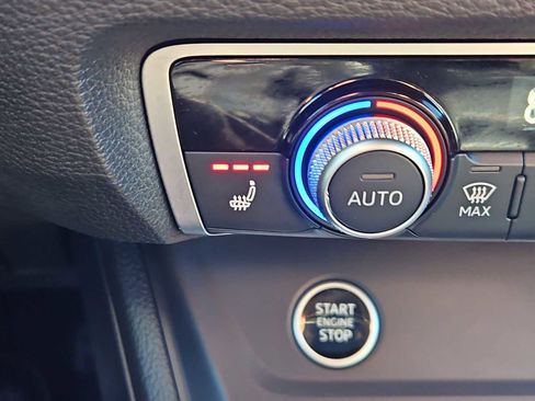 Used 2025 Audi Q3 2.0T Premium w/ Convenience Package image 27