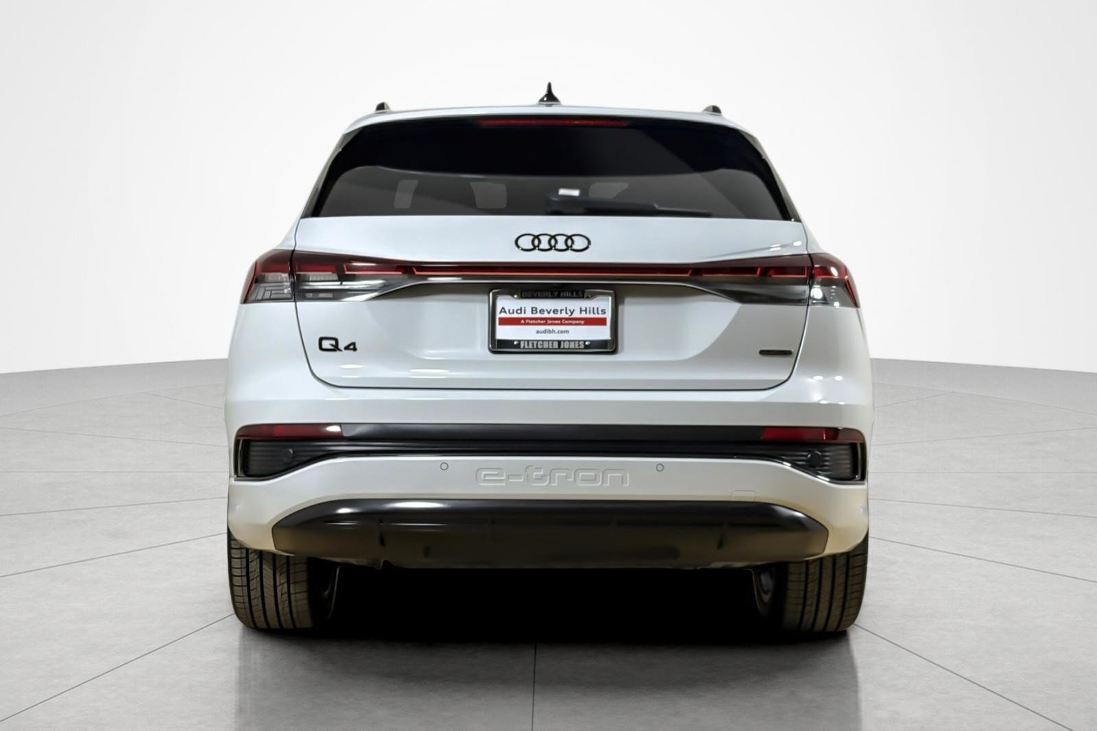 Certified 2023 Audi Q4 e-tron Premium Plus w/ Premium Plus AWD/4WD image 4