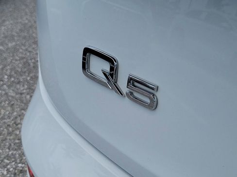 Certified 2023 Audi Q5 e Prestige w/ Prestige Package AWD/4WD image 5