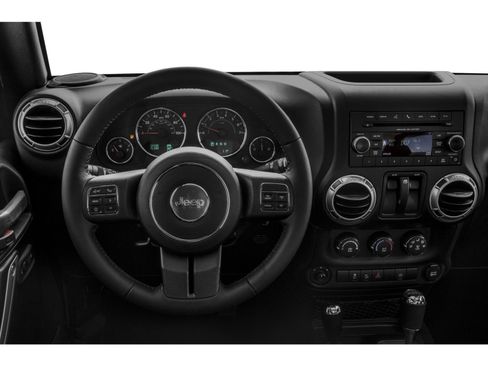 Used 2017 Jeep Wrangler Sahara AWD/4WD image 4