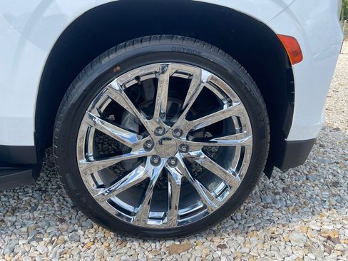 Used 2021 Chevrolet Tahoe LT image 29