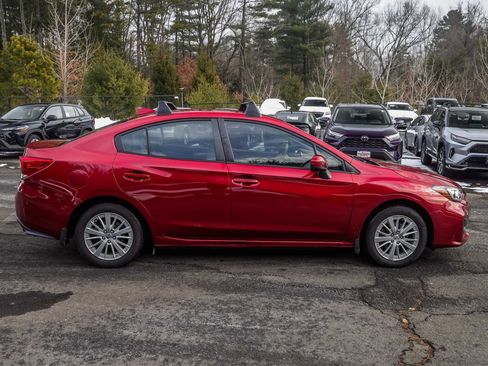Used 2018 Subaru Impreza 2.0i Premium image 4