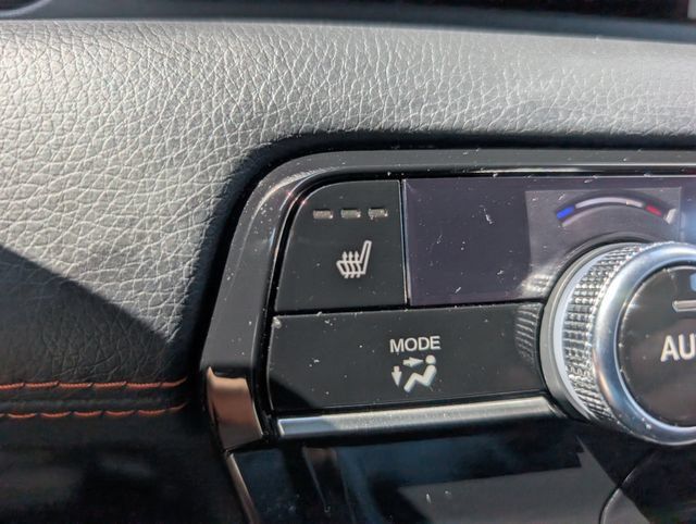 Used 2025 Honda Pilot Sport image 24