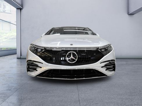 Used 2023 Mercedes-Benz EQS 580 4MATIC Sedan image 9