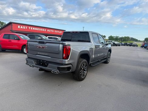 Used 2020 GMC Sierra 1500 AT4 w/ AT4 Premium Package AWD/4WD image 4