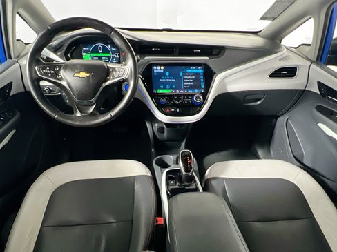 Used 2021 Chevrolet Bolt Premier w/ Infotainment Package FWD image 29