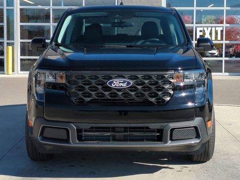 New 2025 Ford Maverick XLT w/ XLT Luxury Package image 9