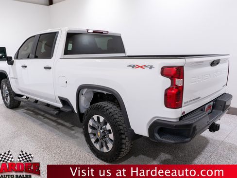 Used 2024 Chevrolet Silverado 2500 Custom w/ Custom Value Package AWD/4WD image 3