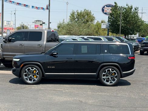 Used 2023 Rivian R1S Adventure AWD/4WD image 2