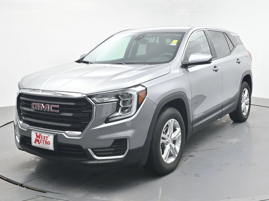 Used 2024 GMC Terrain SLE AWD/4WD image 3