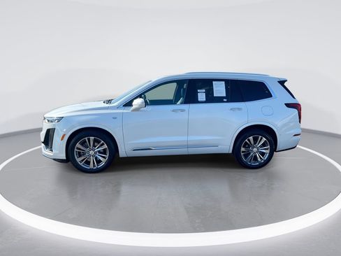 Used 2023 Cadillac XT6 Premium Luxury w/ Technology Package FWD image 5