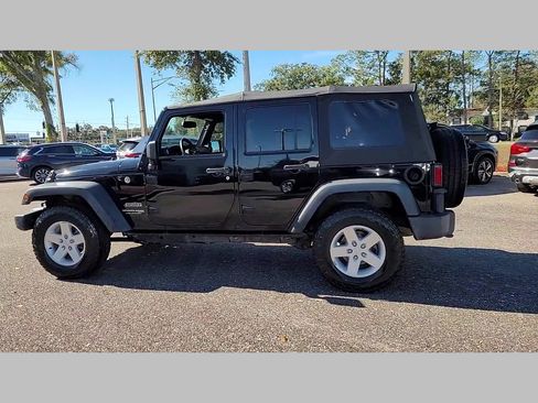 Used 2018 Jeep Wrangler Unlimited Sport S image 15