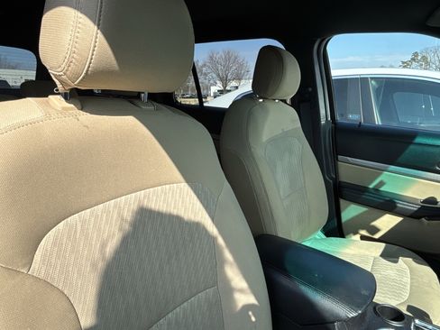 Used 2017 Ford Explorer FWD image 35