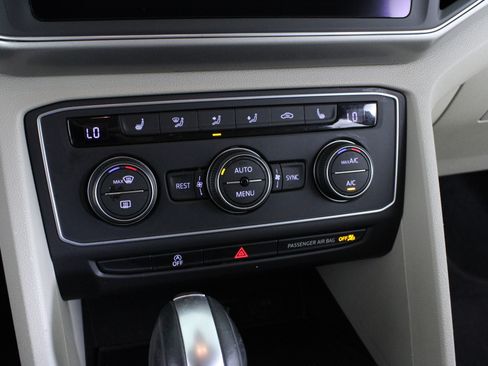 Used 2019 Volkswagen Atlas SE image 29