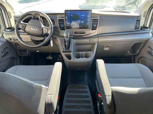 Certified 2022 Ford Transit 350 XLT image 20