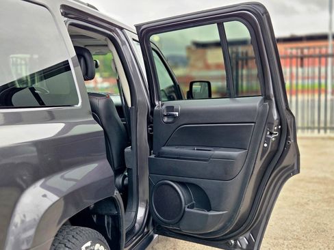 Used 2016 Jeep Patriot 75th Anniversary w/ Power Value Group FWD image 37
