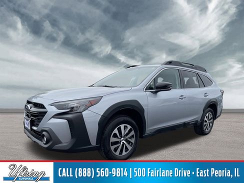 Used 2025 Subaru Outback Premium image 1