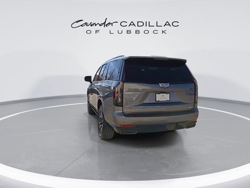 Certified 2022 Cadillac Escalade Sport Platinum w/ Heavy-Duty Trailer Package image 7