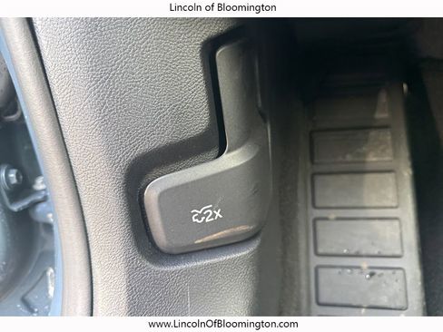 New 2025 Lincoln Corsair Reserve w/ Equipment Group 202A image 24