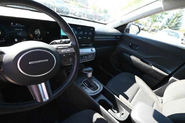 Used 2025 Hyundai Kona SEL AWD/4WD image 7
