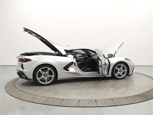 Used 2020 Chevrolet Corvette Stingray Preferred Cpe w/ 2LT Preferred Equipment Group image 15