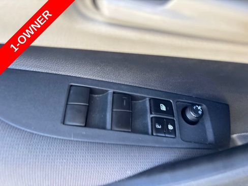 Used 2025 Toyota Corolla LE FWD image 16