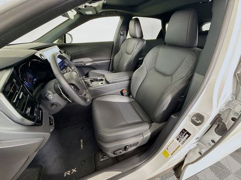 Used 2025 Lexus RX 350 Premium w/ Accessory Package (Z1) FWD image 22